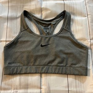 Nike pro sports bra